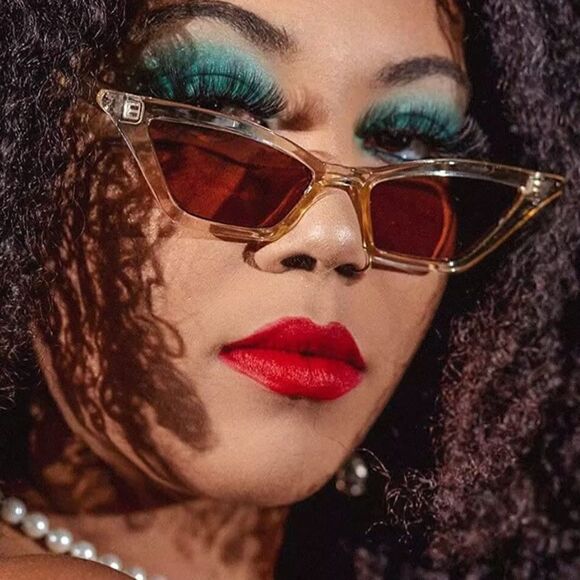 Transparent Champagne Vintage Small Cat Eye sunglasses main image 4